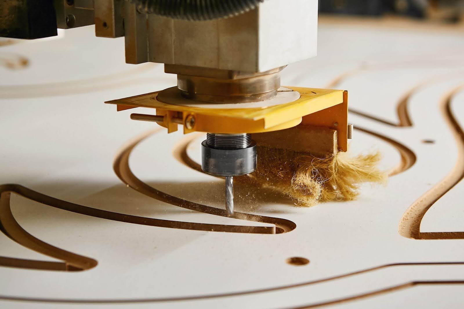 Case Tewatec - Käytetyn CNC-koneen käyttöönotto ja koulutus